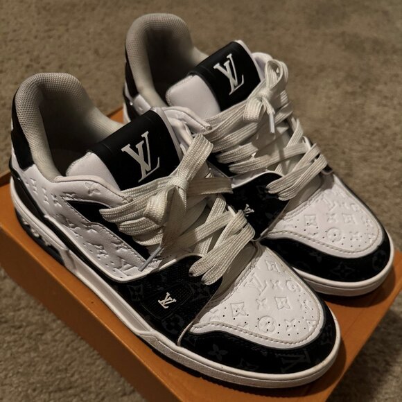 Louis Vuitton Trainer Sneaker - Picture 1 of 2